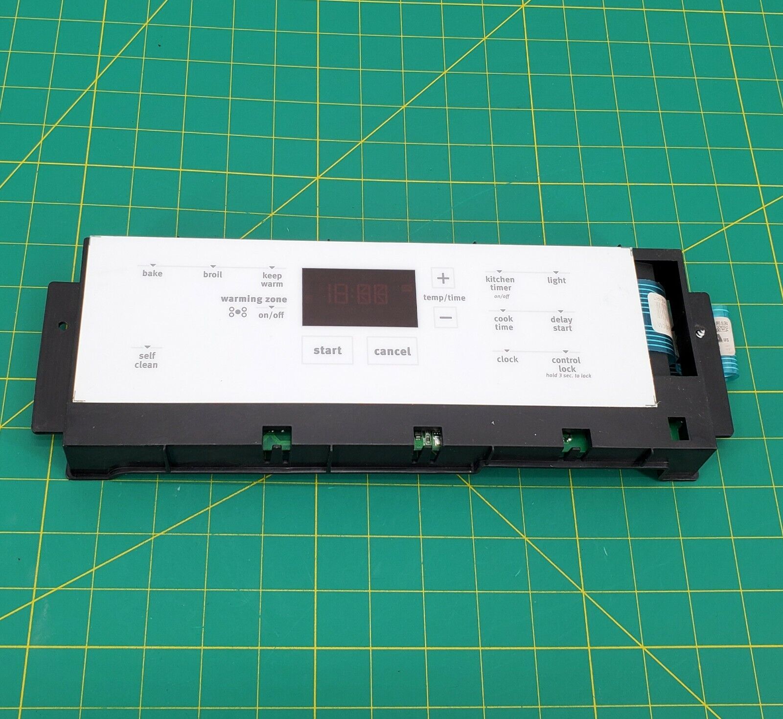 OEM  Maytag Range Control W10904686