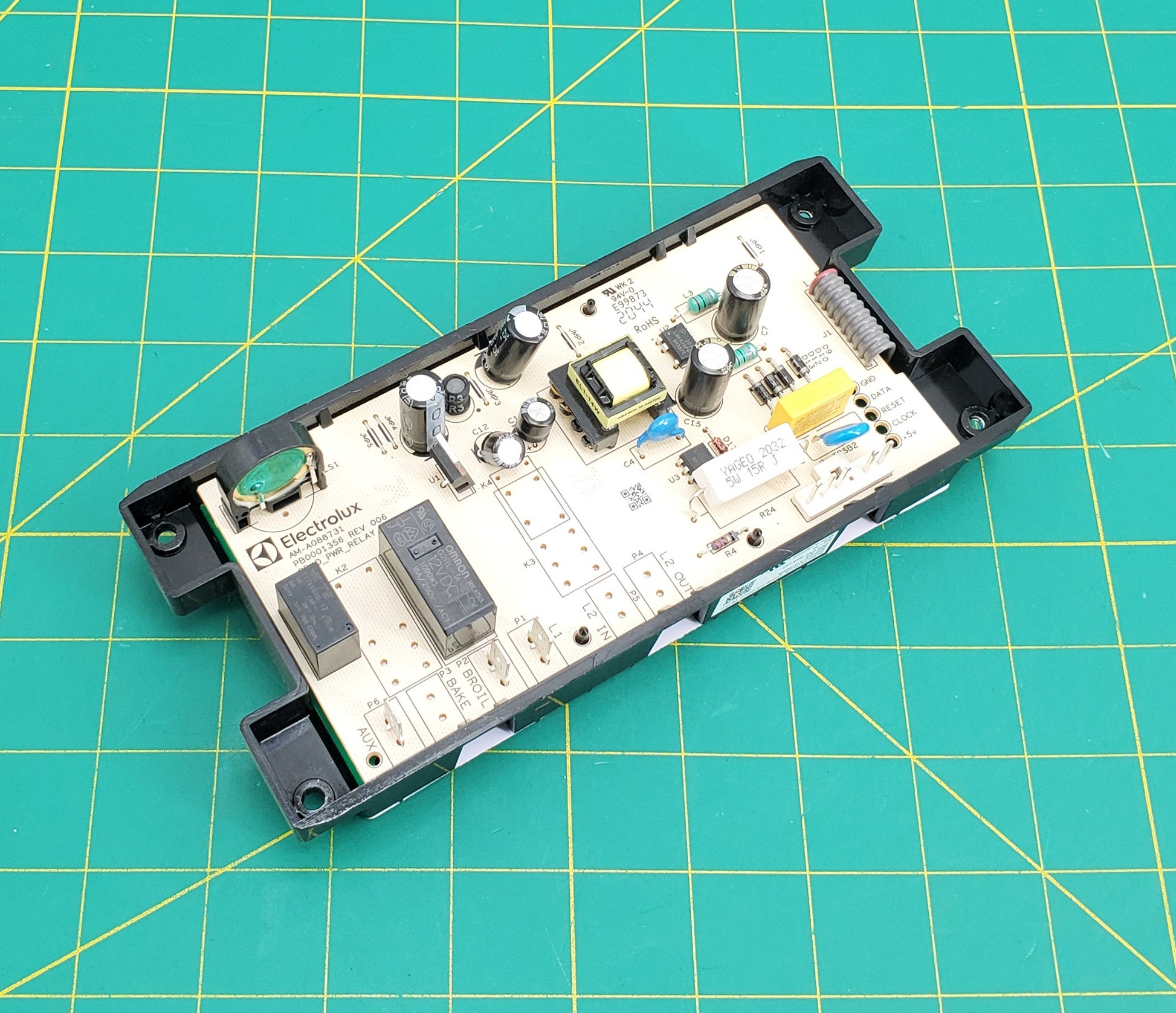 OEM  Frigidaire Range Control Board A12736408