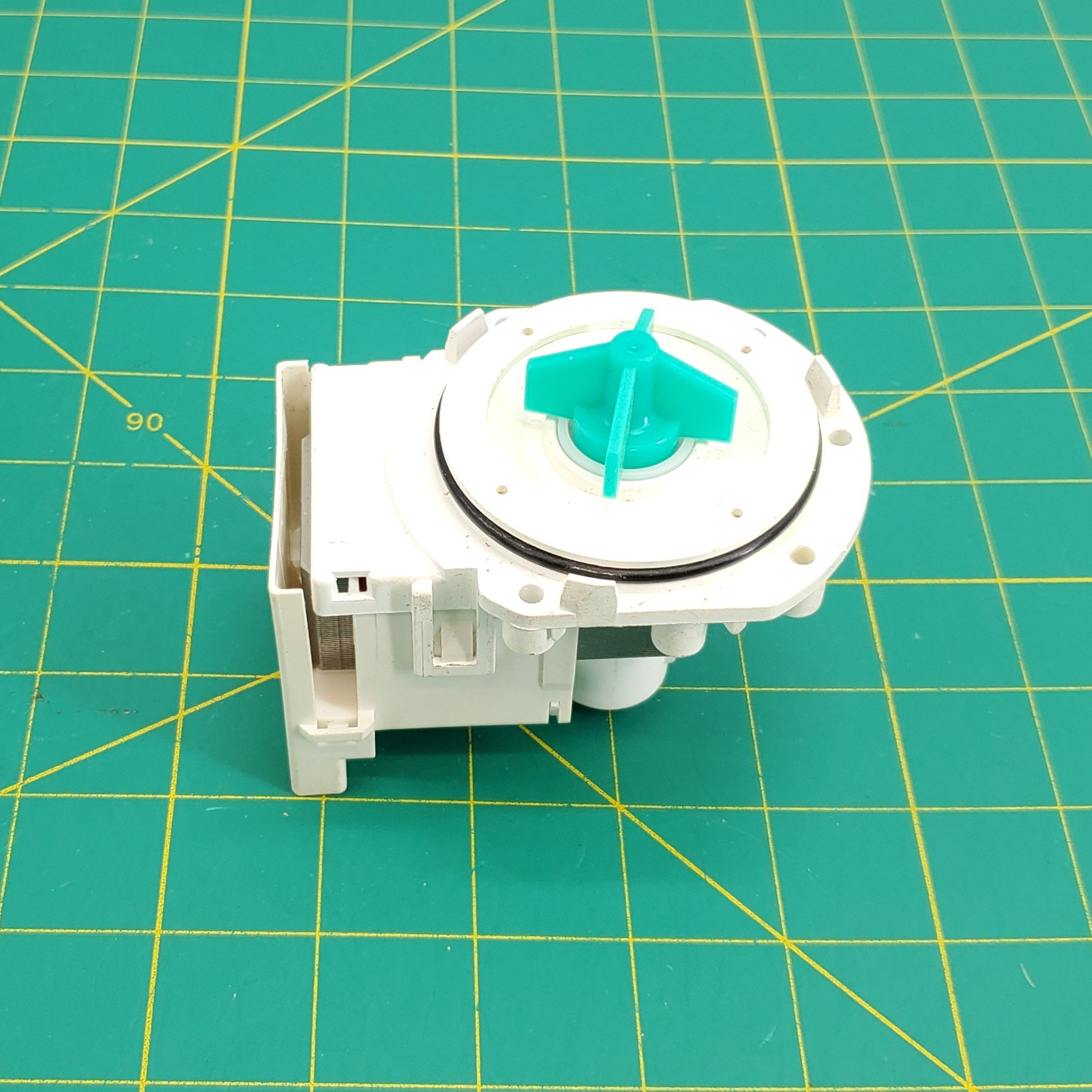 Kenmore Dishwasher Drain Pump A00126401